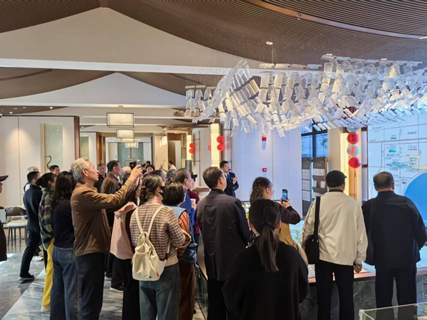 康养+旅游，，，，，激活墟落振兴新引擎